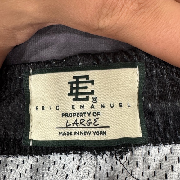Authentic Eric Emmanuel Black City Skyline Shorts - Picture 7 of 7